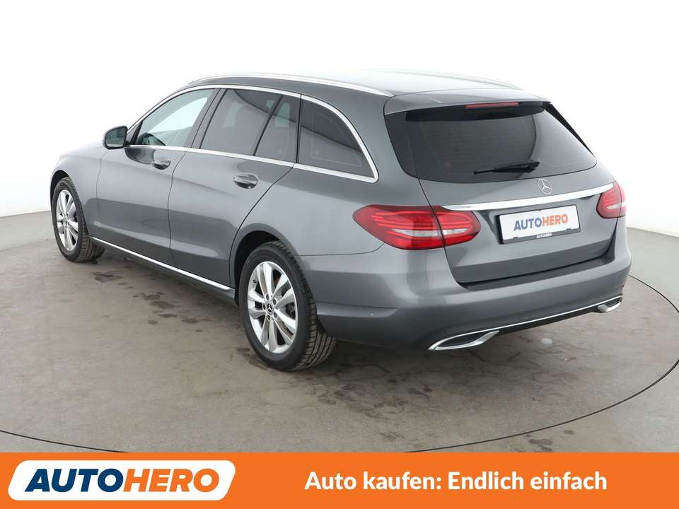 Mercedes-Benz C 220 - Imagem 4