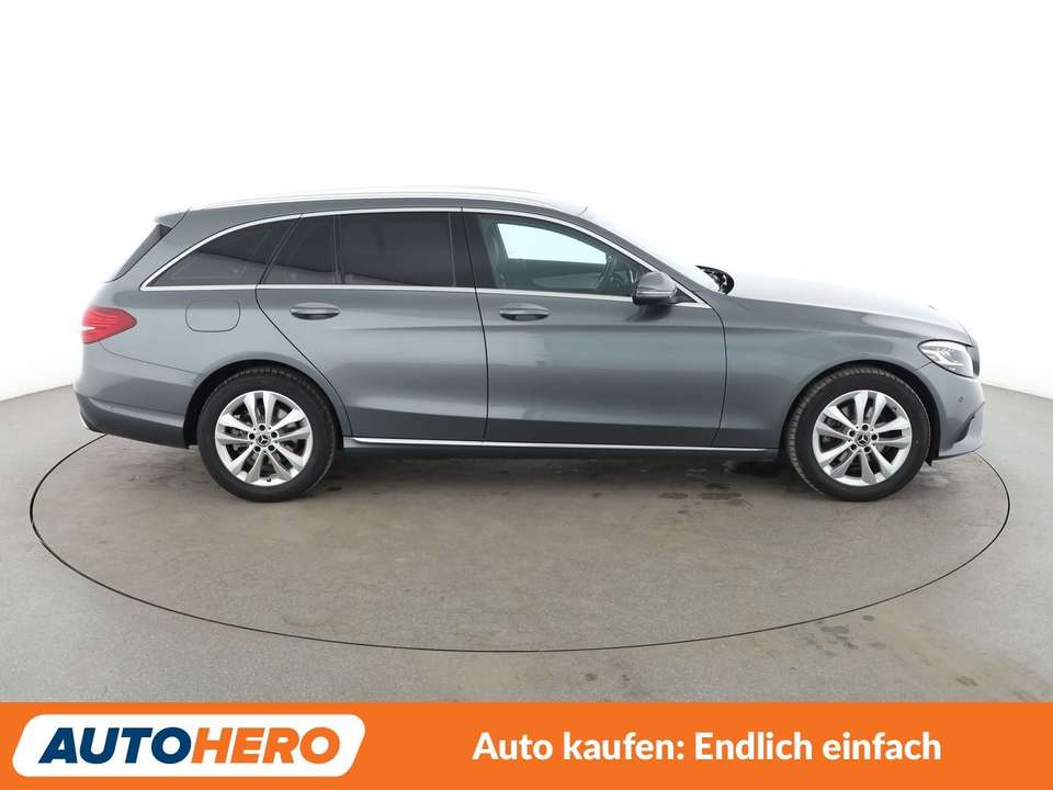 Mercedes-Benz C 220 - Imagem 7
