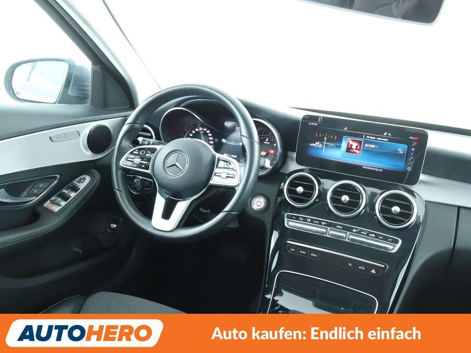 Mercedes-Benz C 220 - Imagem 13