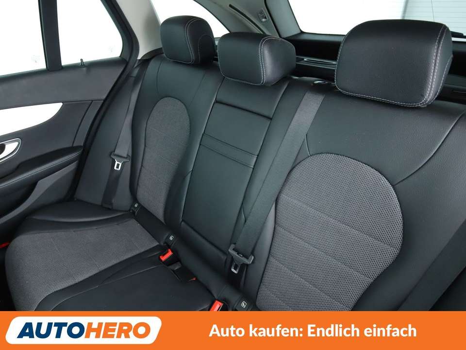 Mercedes-Benz C 220 - Imagem 14
