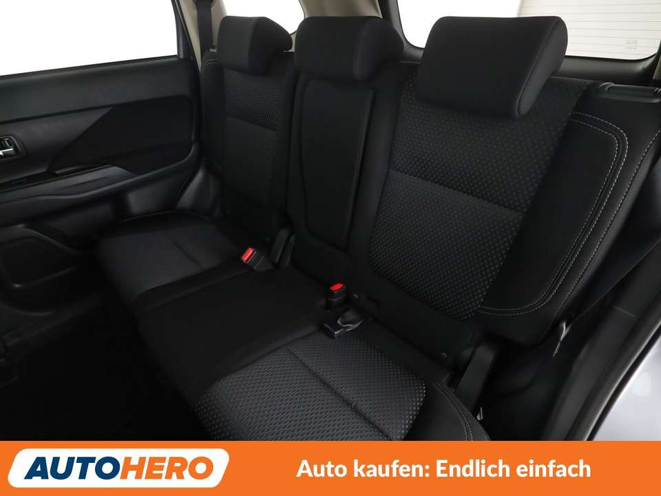 Mitsubishi Outlander - Imagem 14