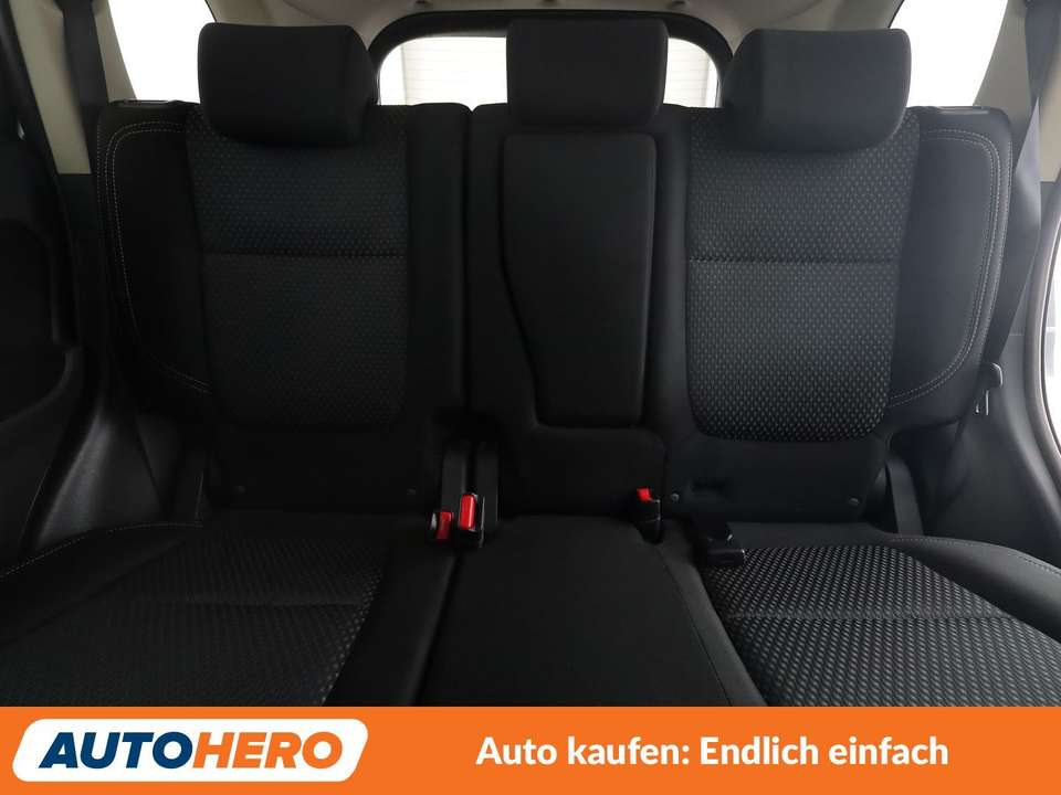 Mitsubishi Outlander - Imagem 15