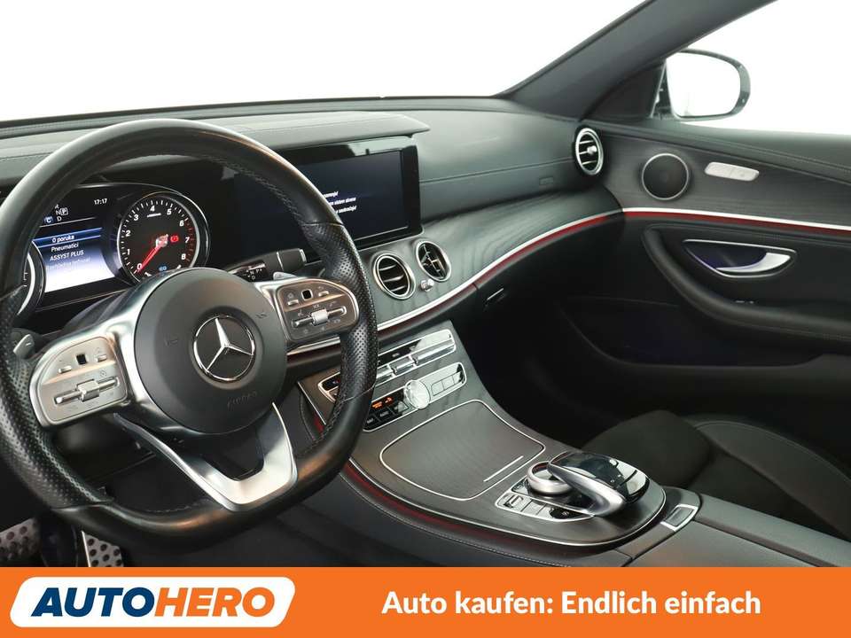 Mercedes-Benz E 200 - Imagem 11