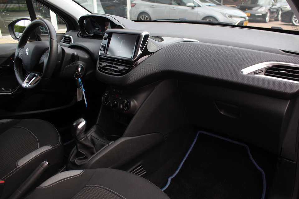 Peugeot 208 - Imagem 10