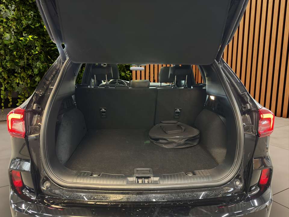 Ford Kuga - Imagem 8