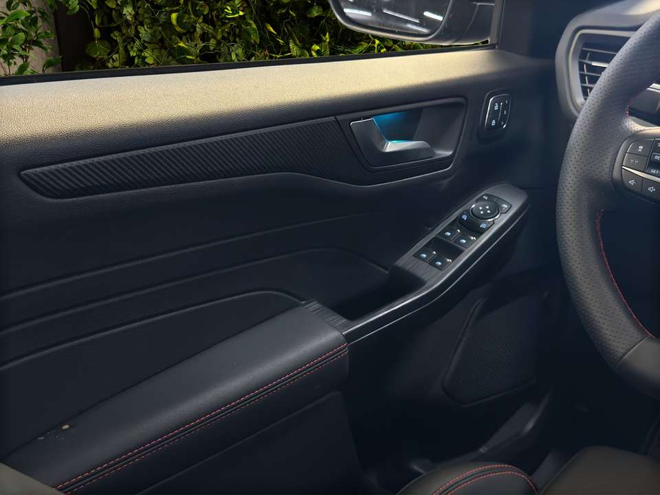 Ford Kuga - Imagem 13