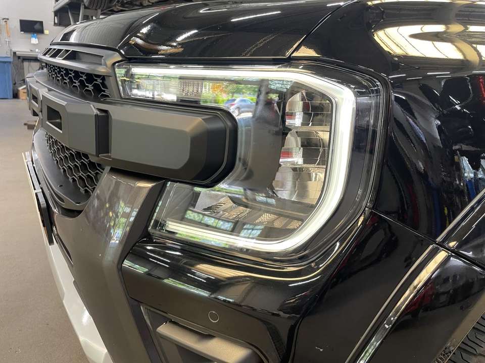 Ford Ranger Raptor - Imagem 15