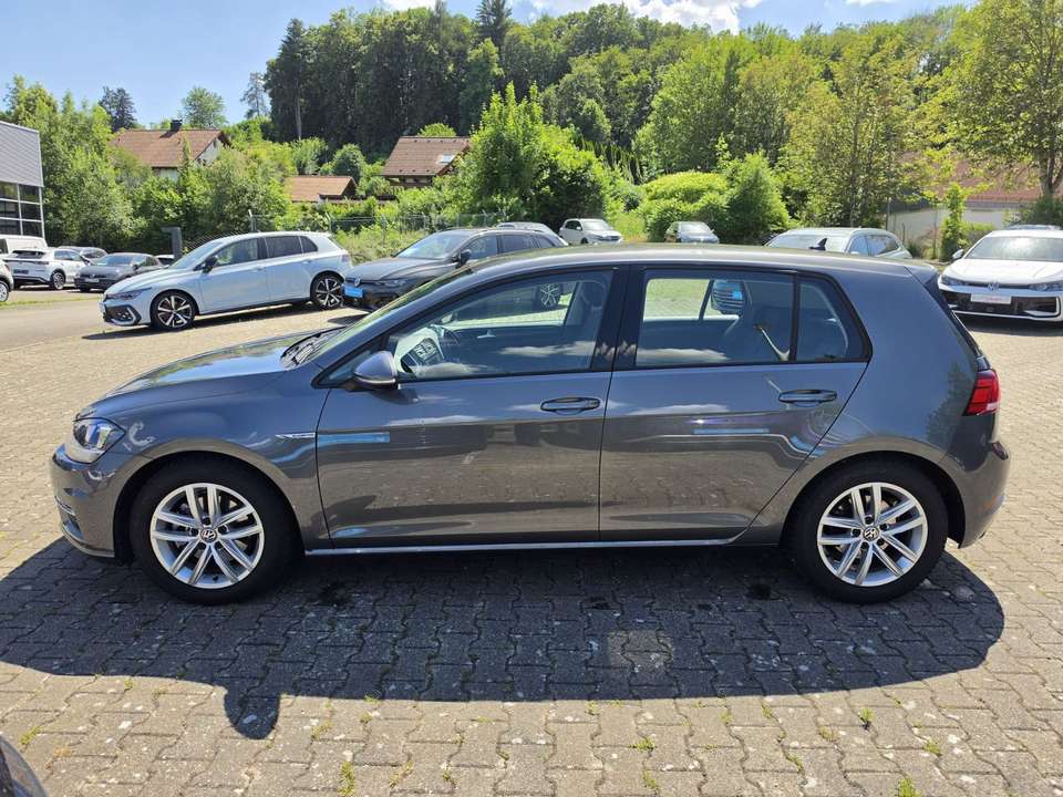 Volkswagen Golf - Imagem 2