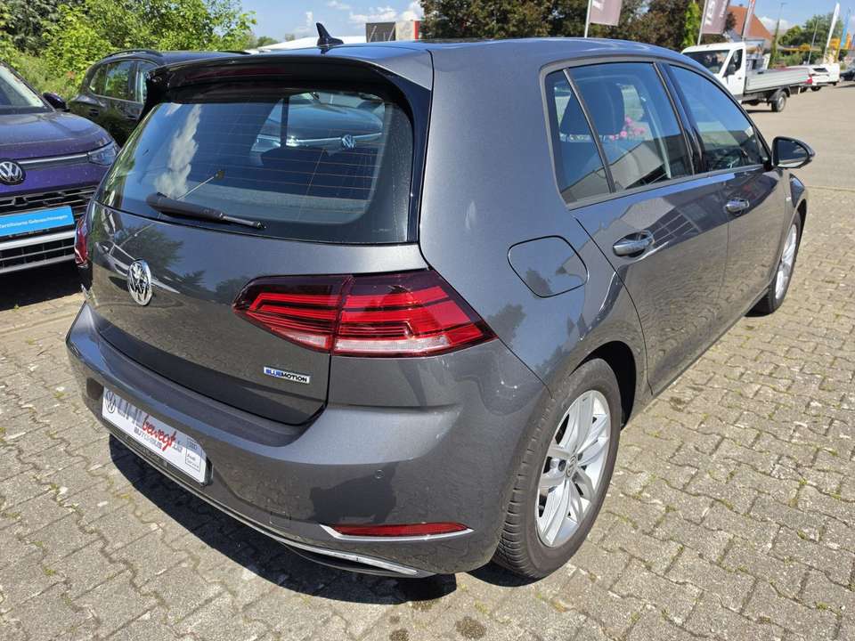Volkswagen Golf - Imagem 5