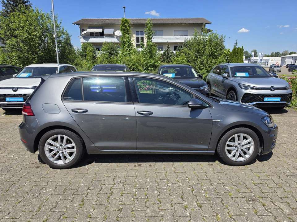 Volkswagen Golf - Imagem 6