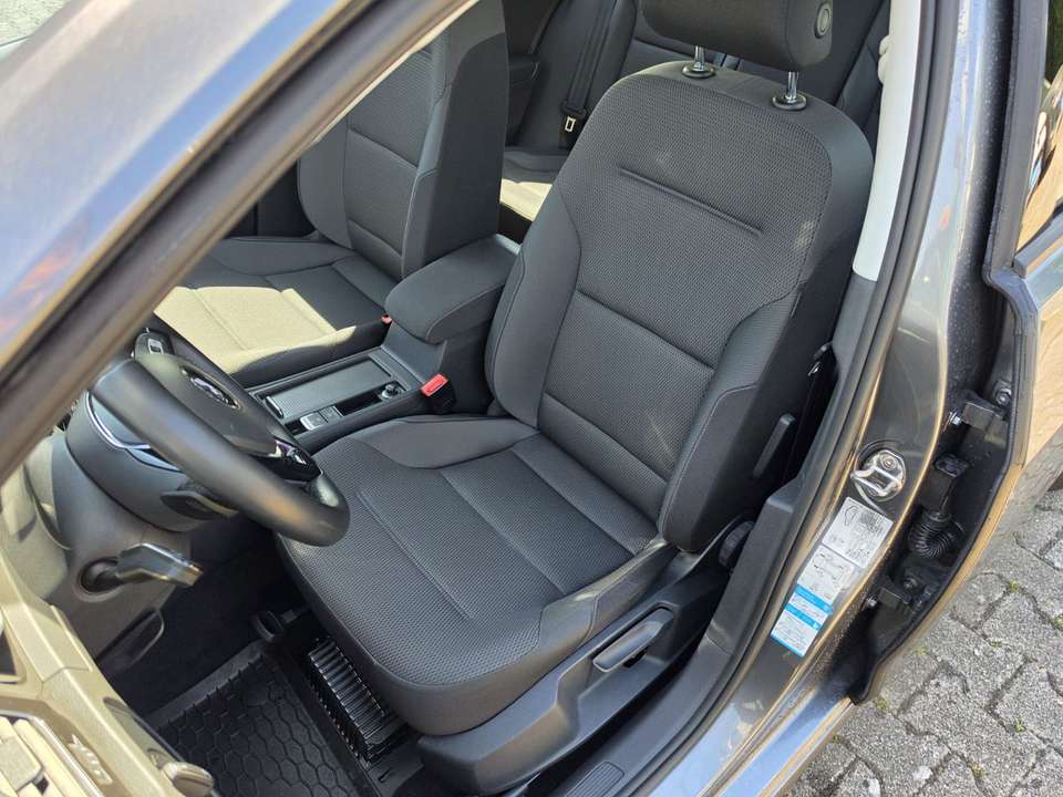 Volkswagen Golf - Imagem 11