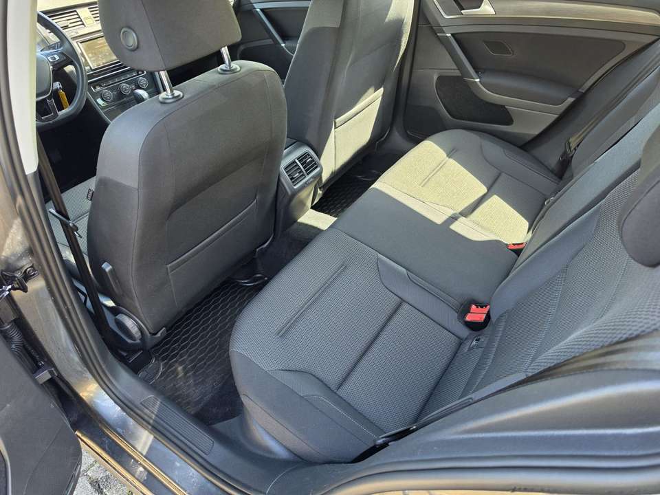 Volkswagen Golf - Imagem 12