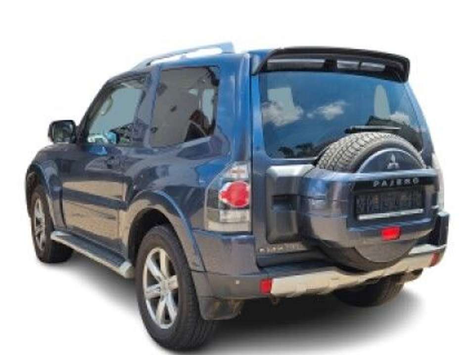 Mitsubishi Pajero - Imagem 2