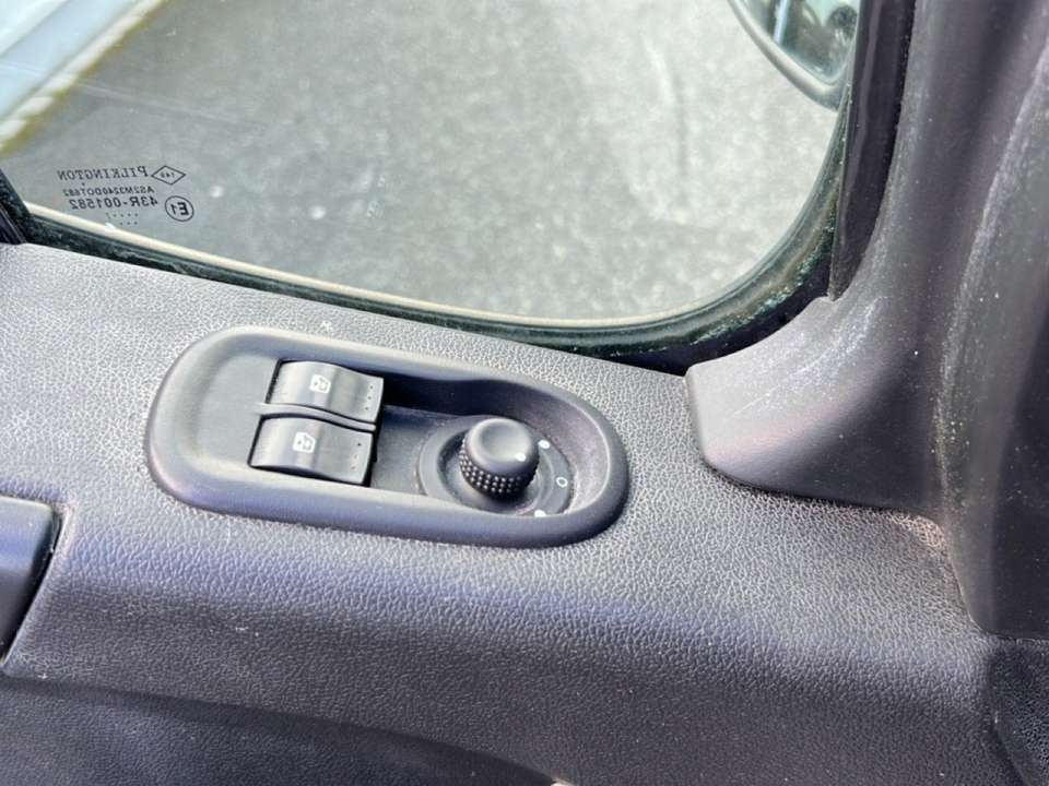 Opel Movano - Imagem 14