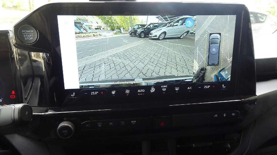Ford Tourneo Custom - Imagem 12