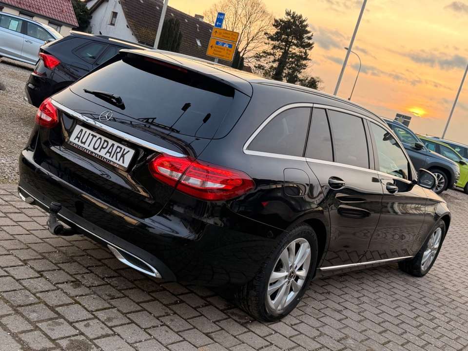 Mercedes-Benz C 220 - Imagem 3