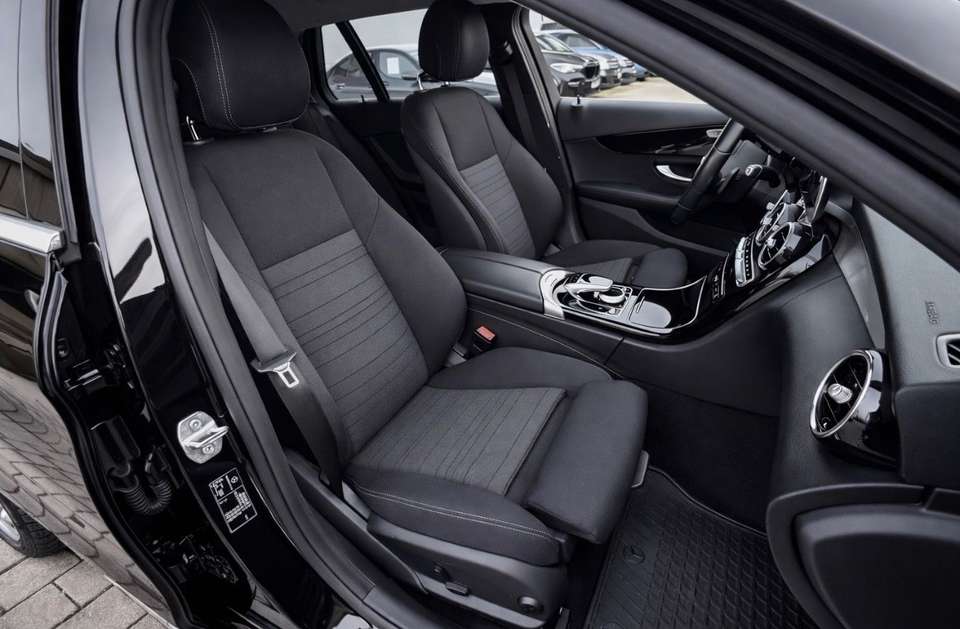 Mercedes-Benz C 220 - Imagem 5