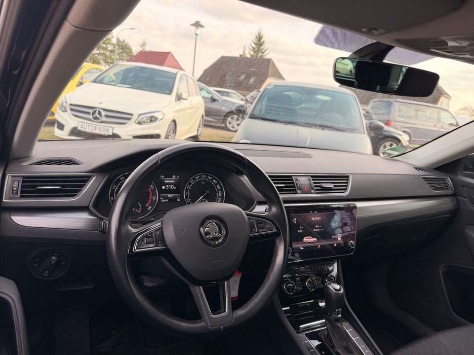 Skoda Superb - Imagem 10