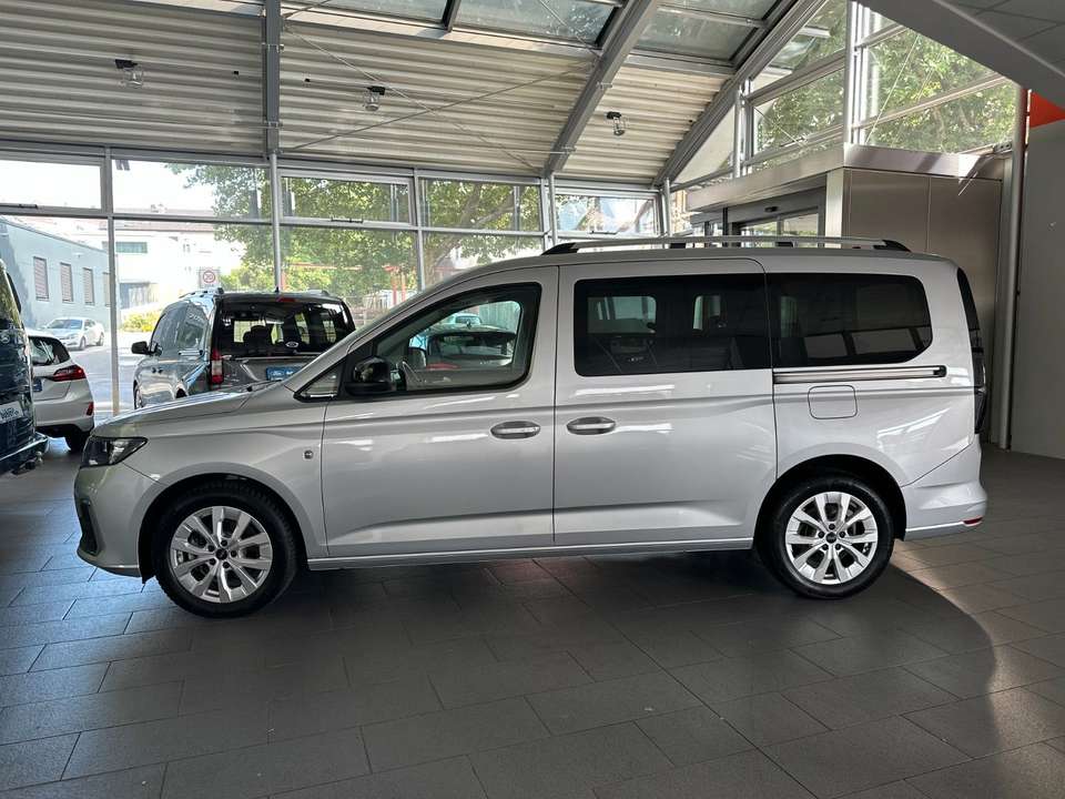 Ford Grand Tourneo - Imagem 2