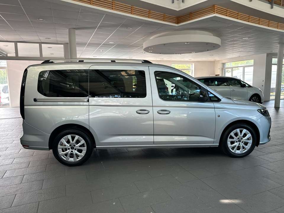 Ford Grand Tourneo - Imagem 5