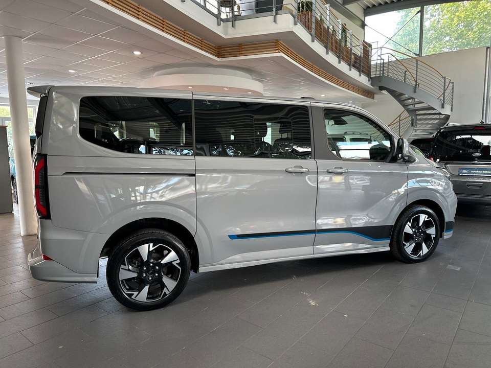 Ford Tourneo Custom - Imagem 5