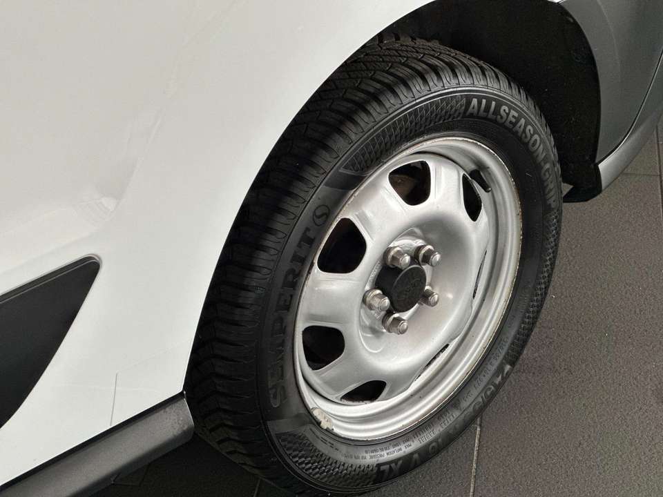 Ford Transit Connect - Imagem 11