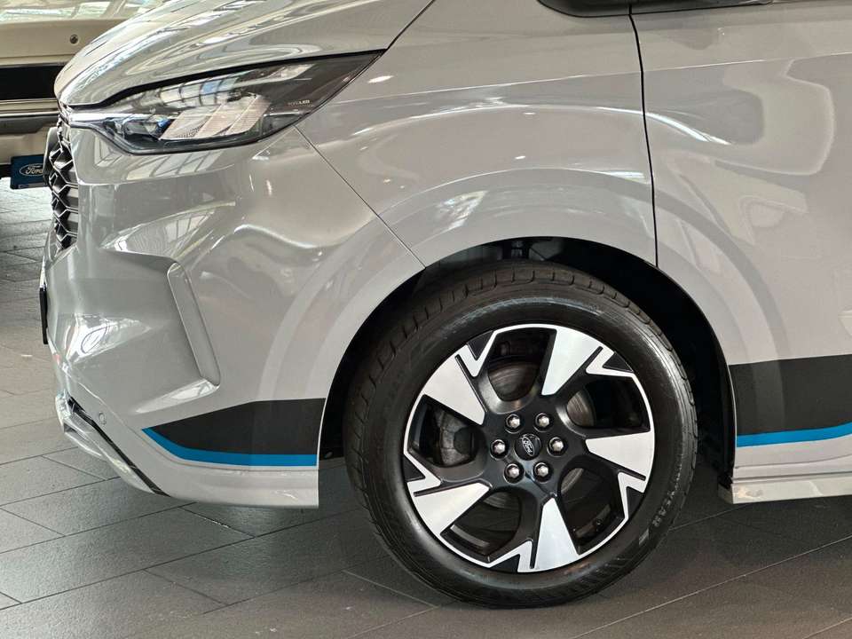 Ford Tourneo Custom - Imagem 10
