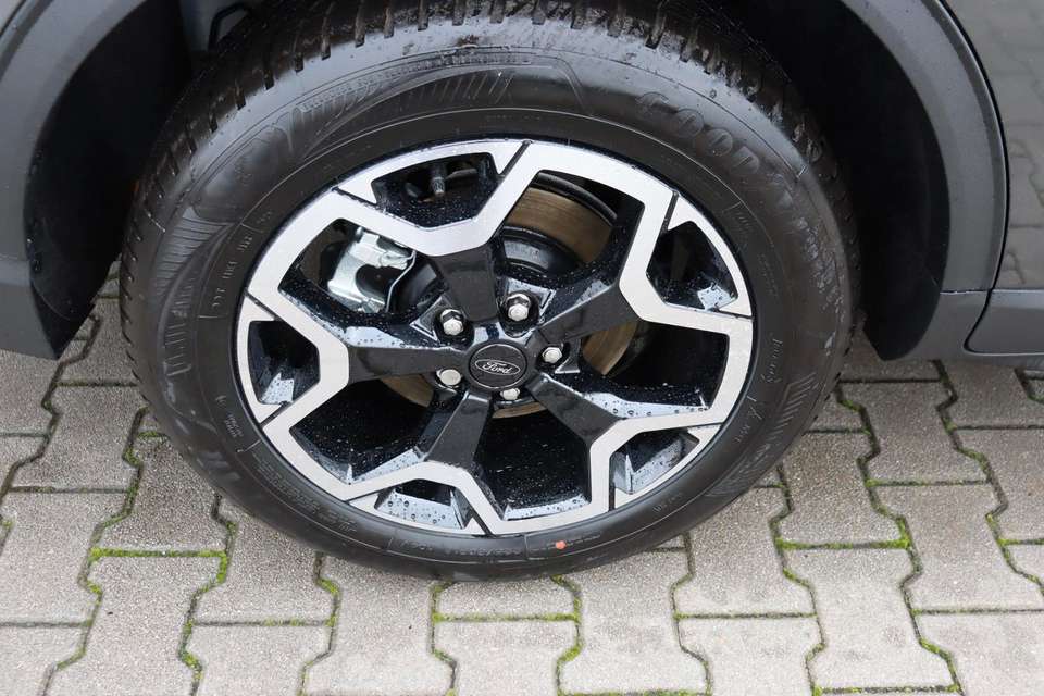 Ford Kuga - Imagem 13