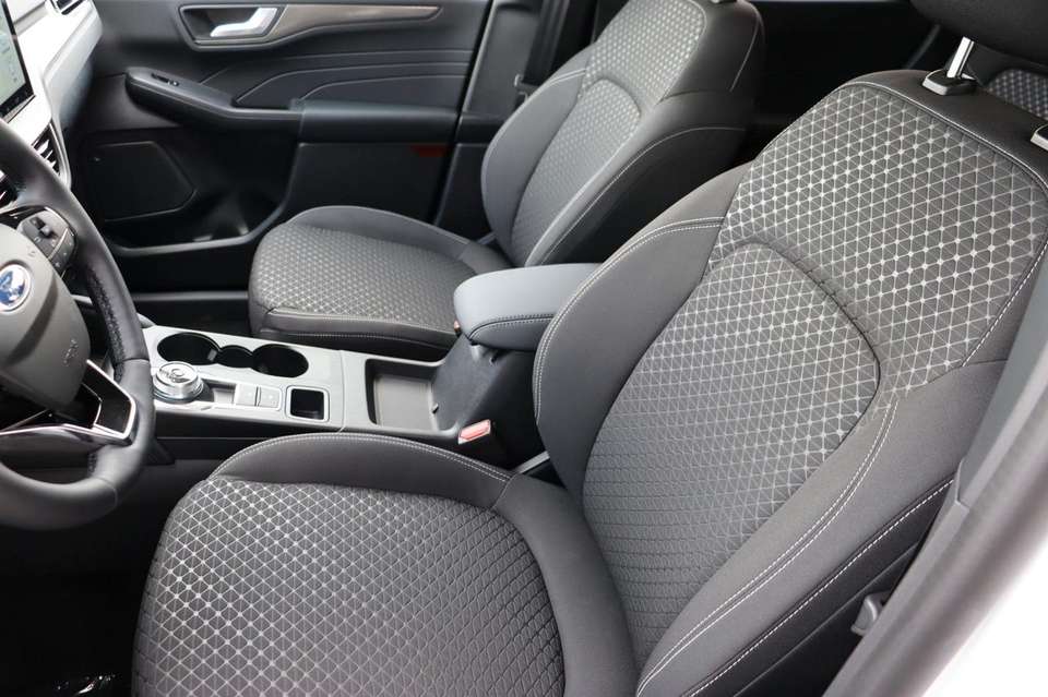 Ford Kuga - Imagem 13