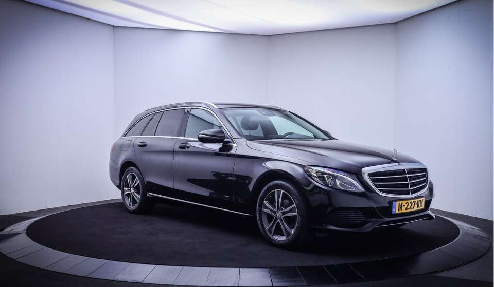 Mercedes-Benz C 180 - Imagem 3