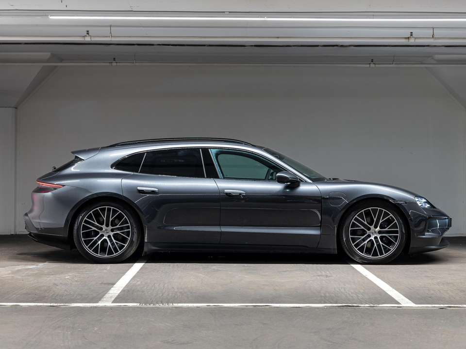 Porsche Taycan - Imagem 6