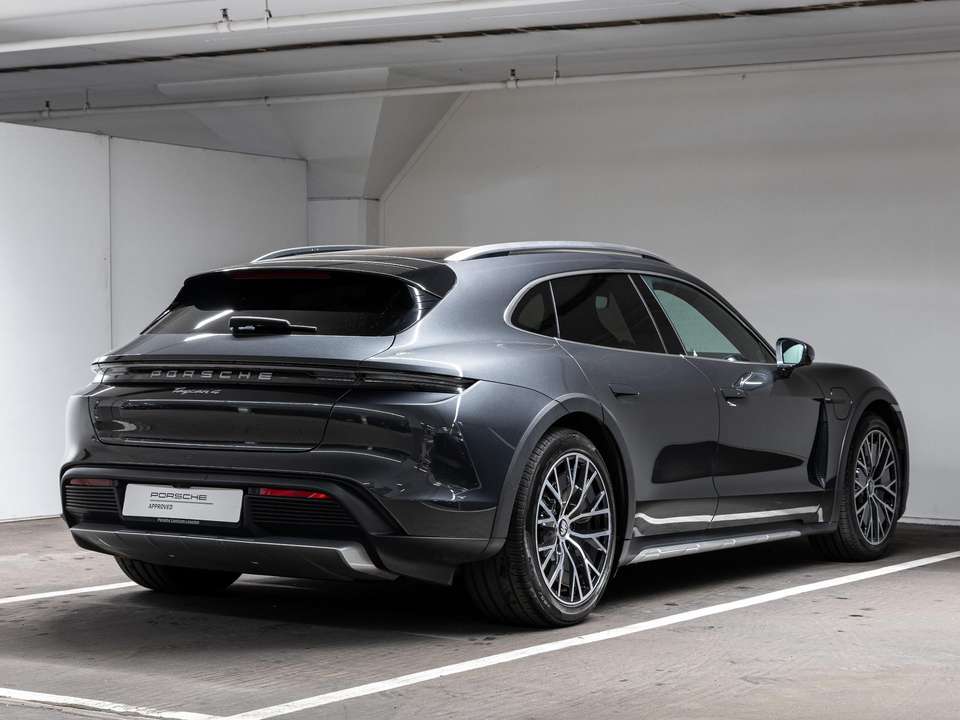 Porsche Taycan - Imagem 7