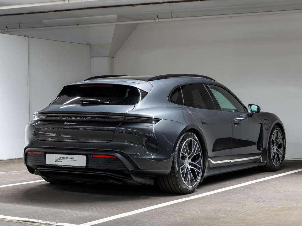 Porsche Taycan - Imagem 7