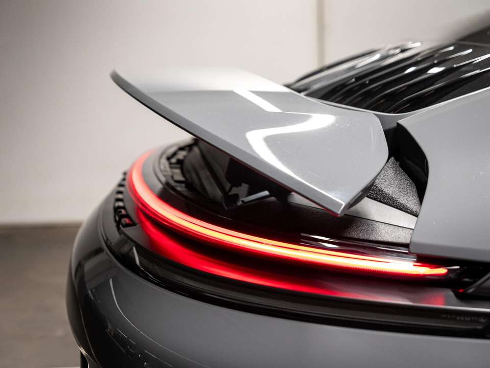 Porsche 992 - Imagem 11