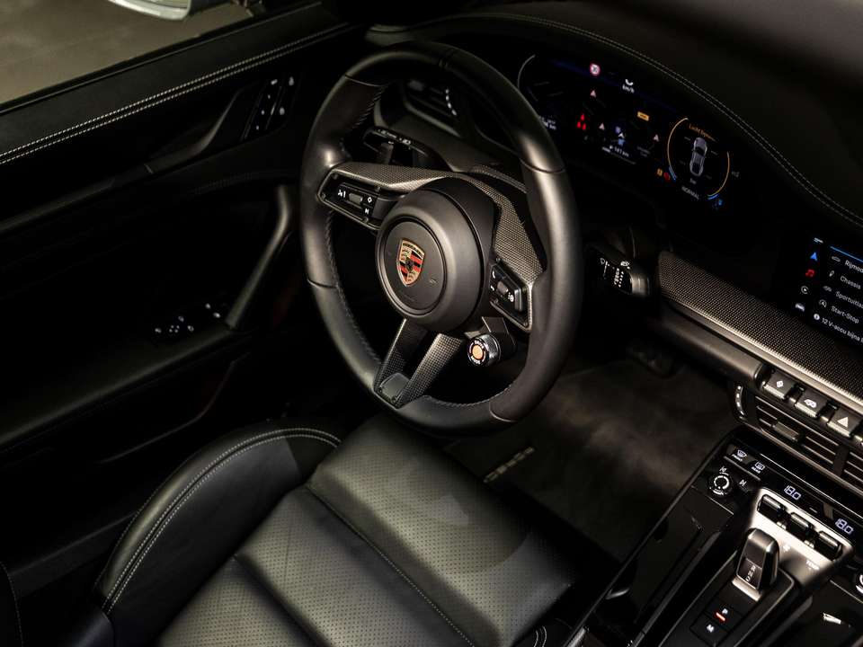 Porsche 992 - Imagem 14