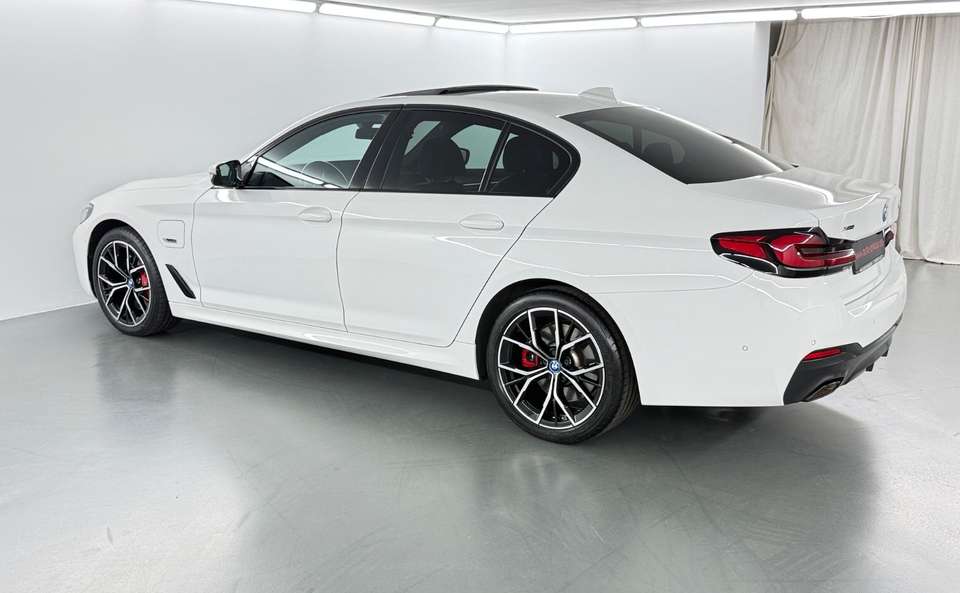 BMW 545 - Imagem 4