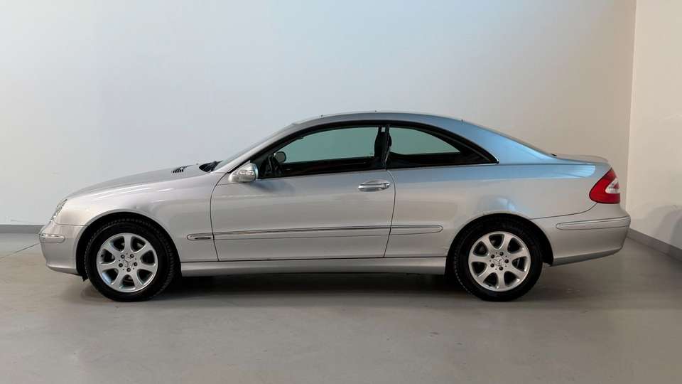 Mercedes-Benz CLK 200 - Imagem 7