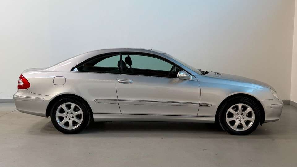 Mercedes-Benz CLK 200 - Imagem 8