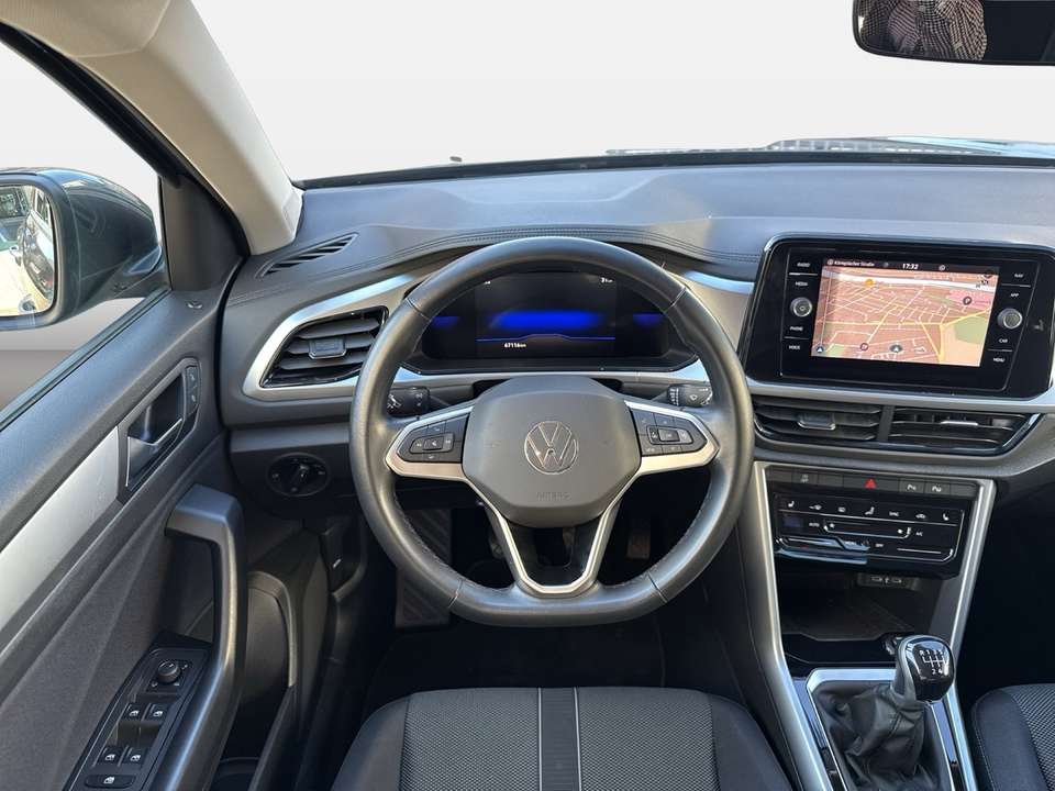 Volkswagen T-Roc - Imagem 15