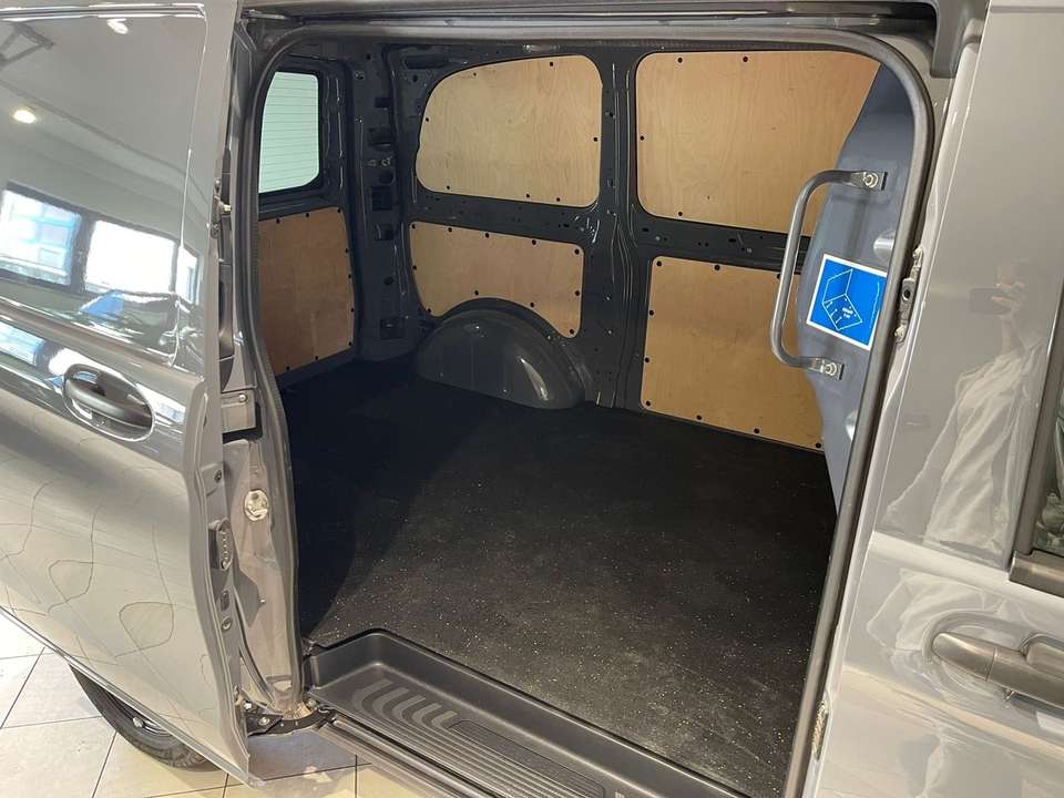 Mercedes-Benz Vito - Imagem 8