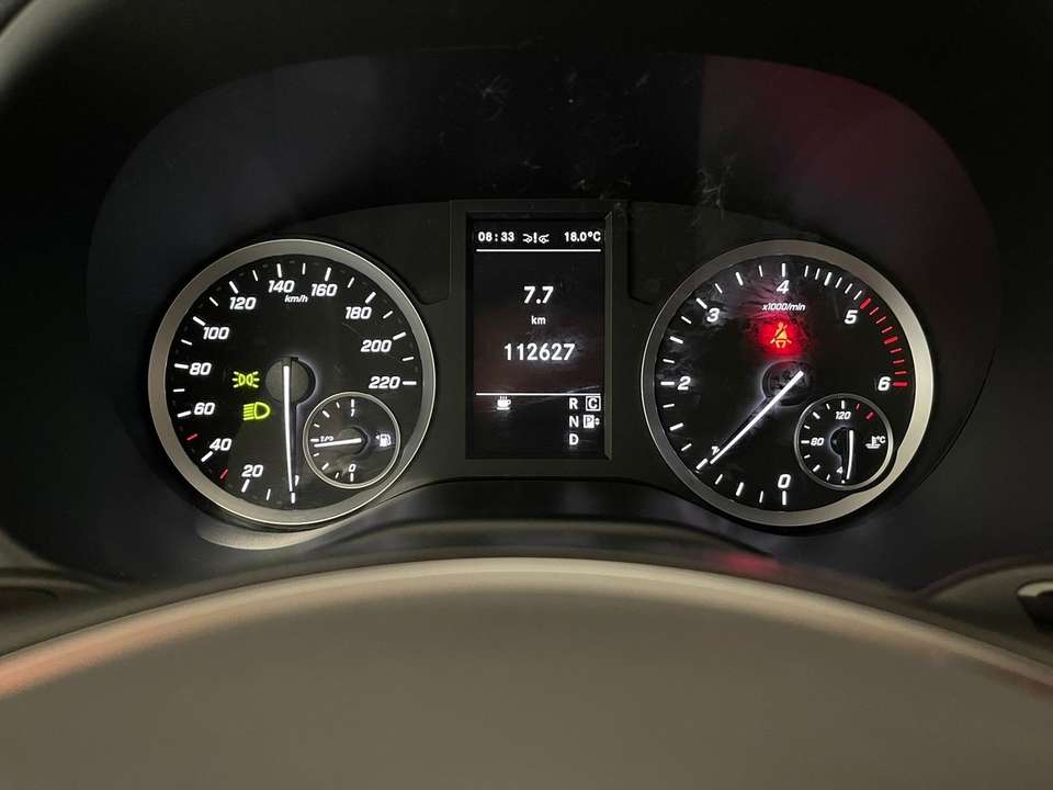 Mercedes-Benz Vito - Imagem 13