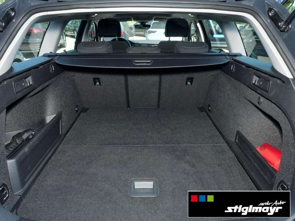 Volkswagen Passat Variant - Imagem 11
