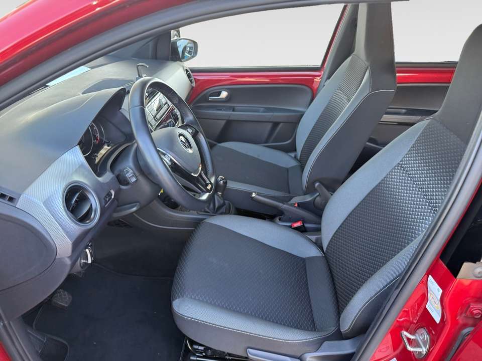 Volkswagen up! - Imagem 7