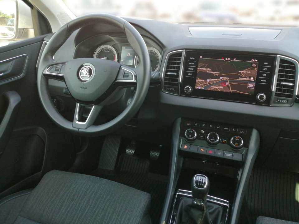 Skoda Karoq - Imagem 8