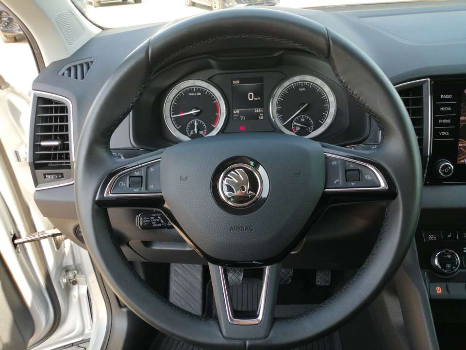 Skoda Karoq - Imagem 9