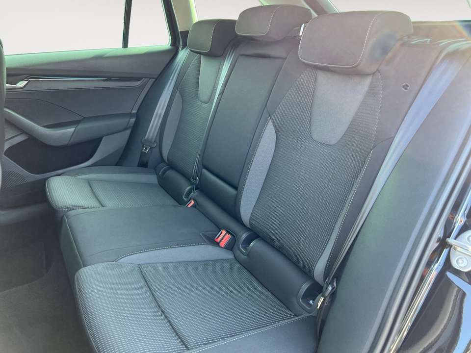 Skoda Octavia - Imagem 9