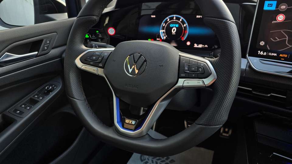 Volkswagen Golf - Imagem 12