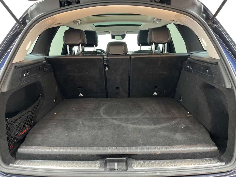 Mercedes-Benz GLC 300 - Imagem 13