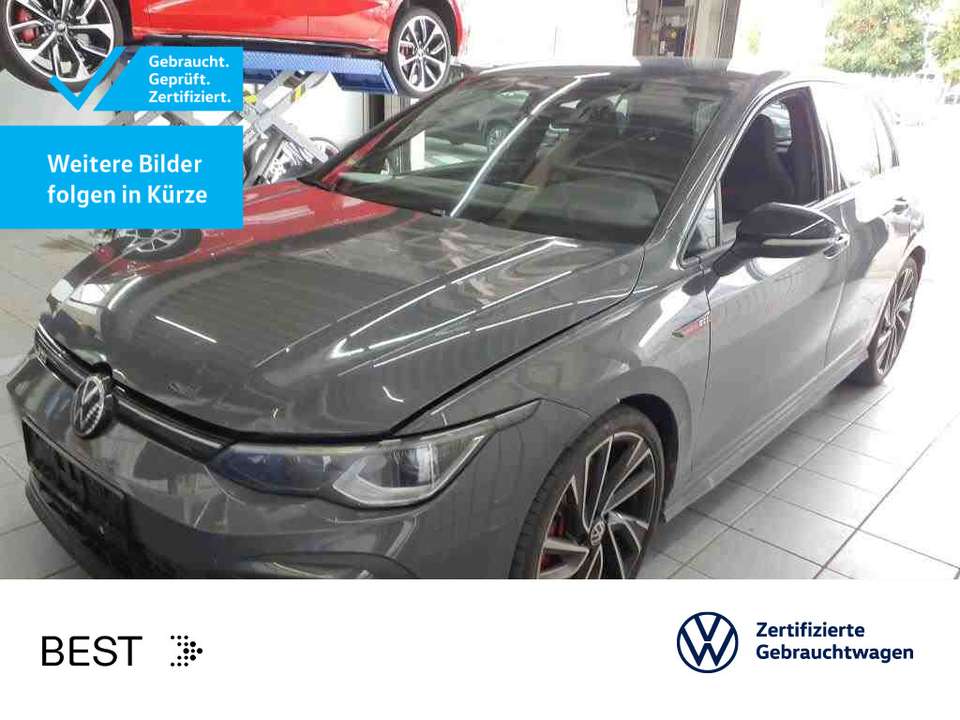 Volkswagen Golf GTI - Imagem 1