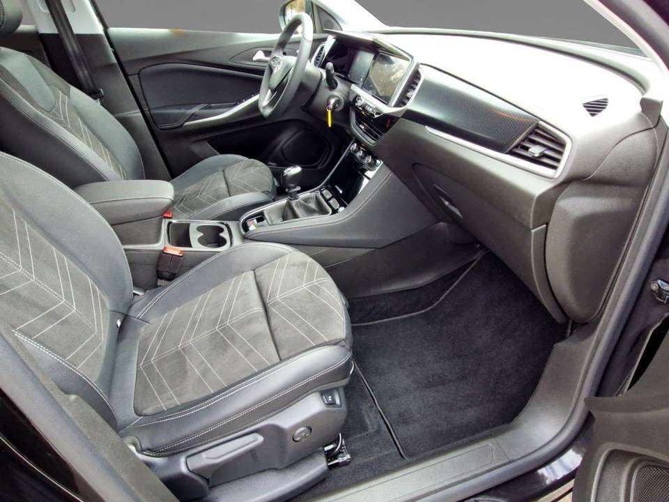 Opel Grandland - Imagem 12